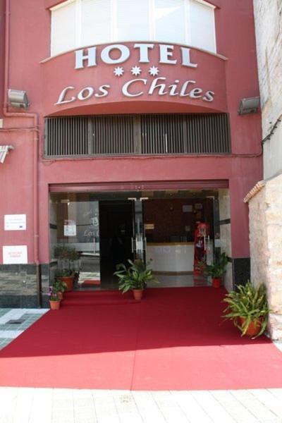 Hotel Los Chiles Villanueva Del Arzobispo Exterior foto